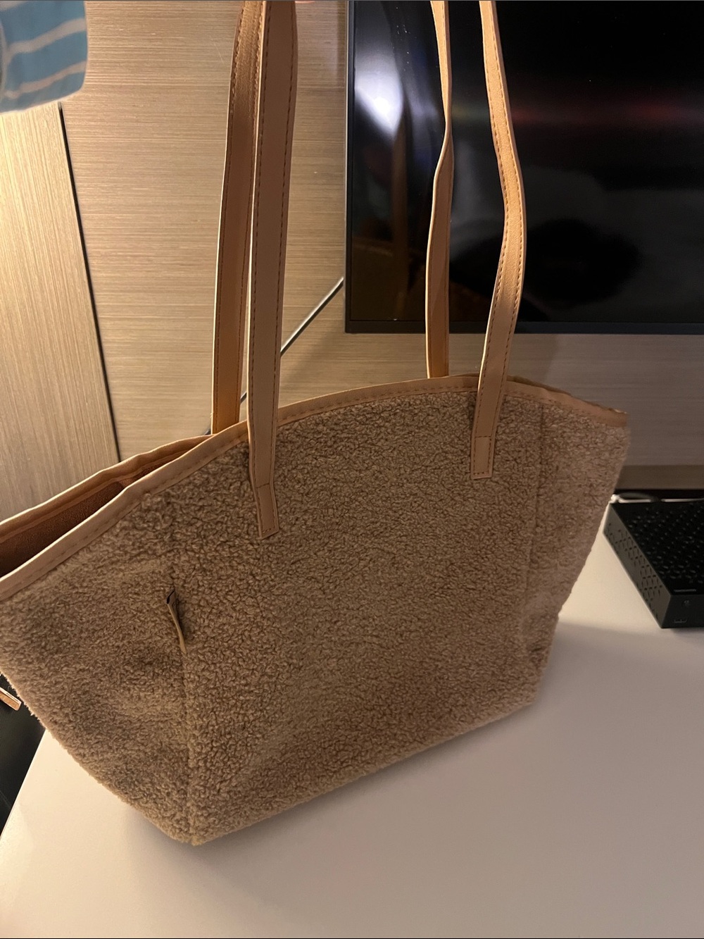 Teddy Sherpa Tote Bag in Camel